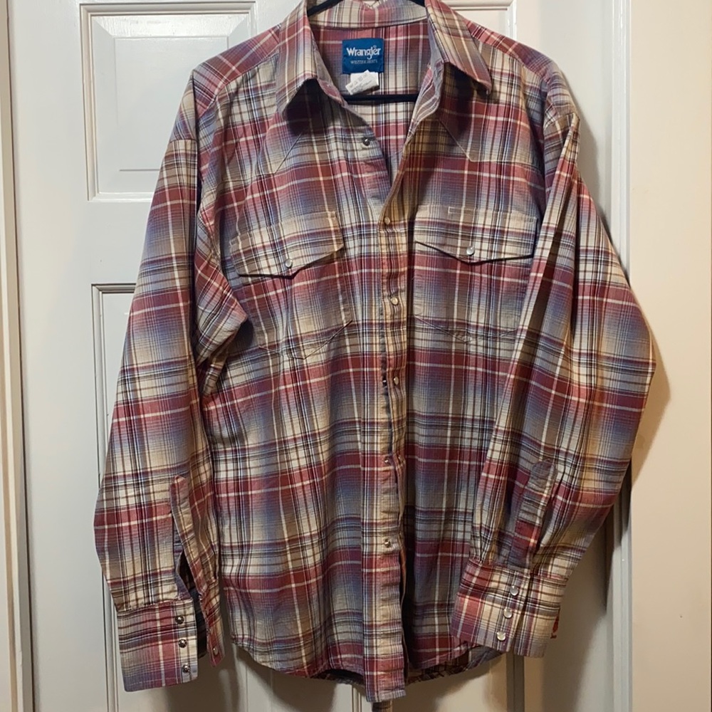 Wrangler pearl snap shirt